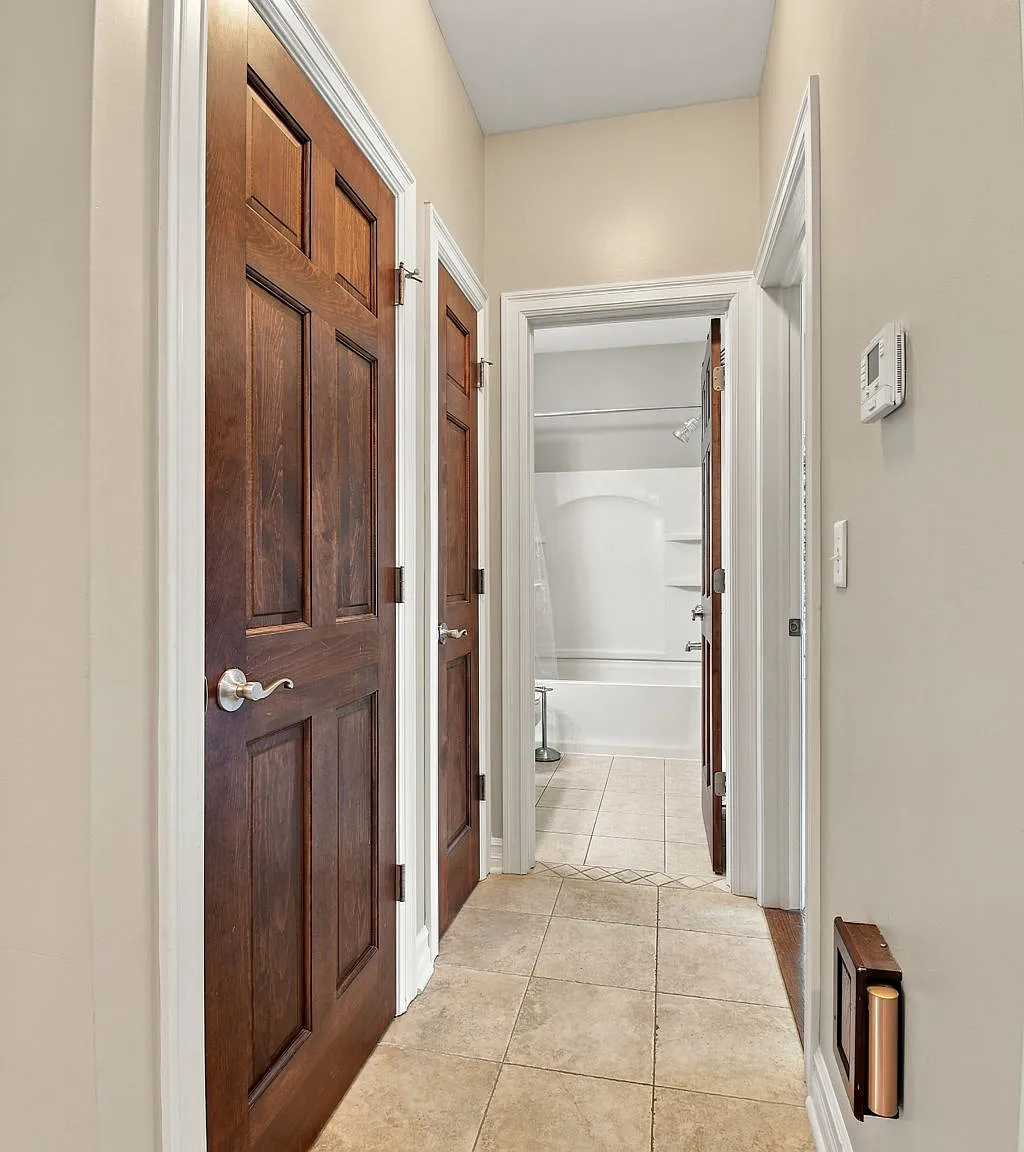 2 bed, 1438 sqft, $2,375 — Photo 4