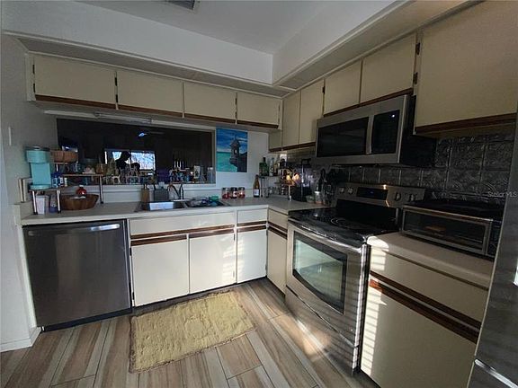 5th image of 25303 Northlake Dr