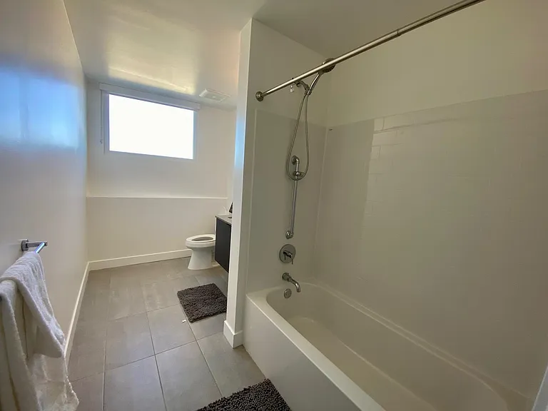 5300 W Adams Blvd #303 — Photo 7