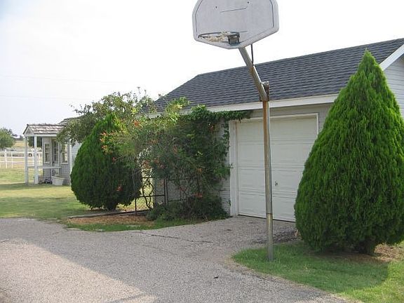 Well house / workshop