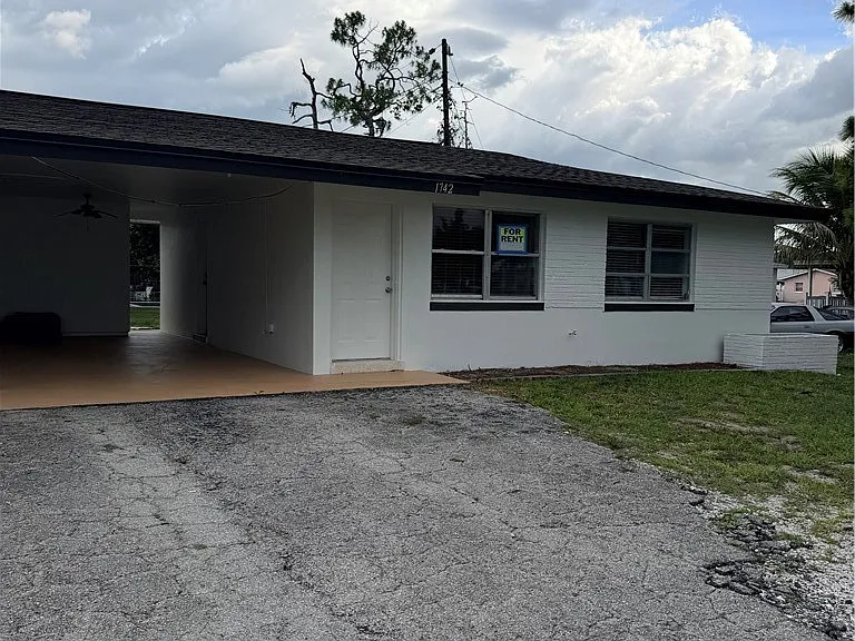 1742 Maple Dr — Photo 1
