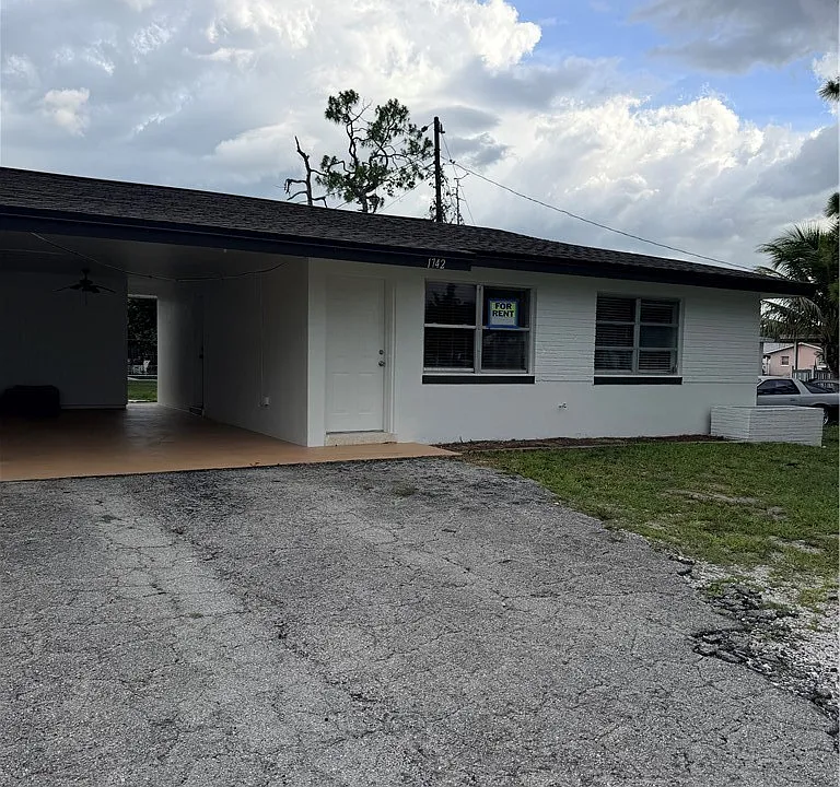 1742 Maple Dr