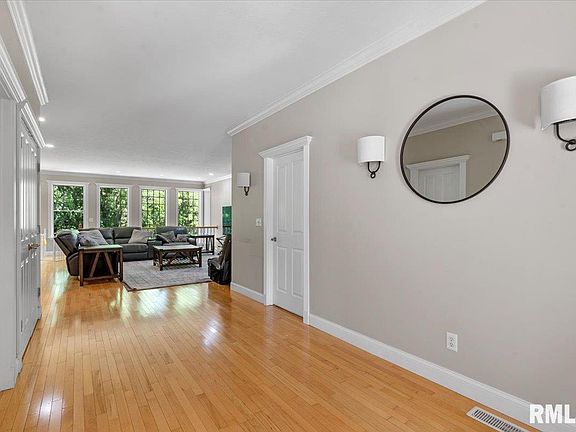 3rd image of 2320 Chatham Rd