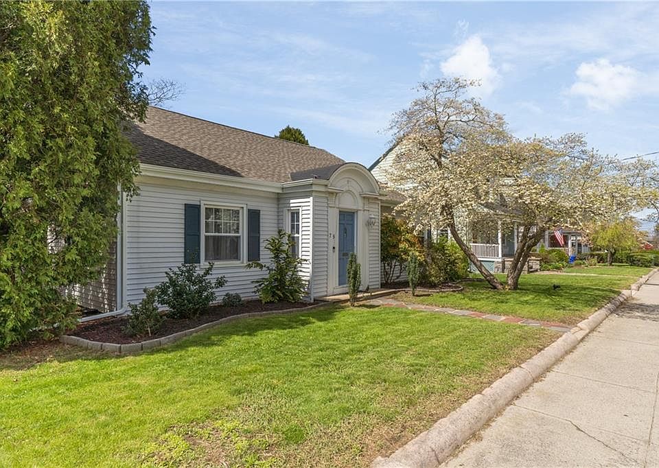 73 Granite St, Westerly, RI 02891 Zillow