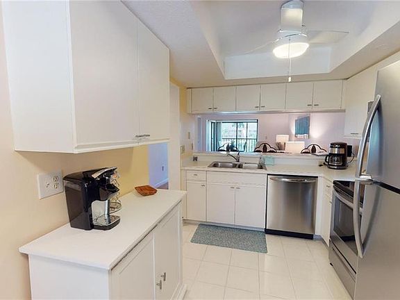 4th image of 4121 Lorene Dr Unit 303