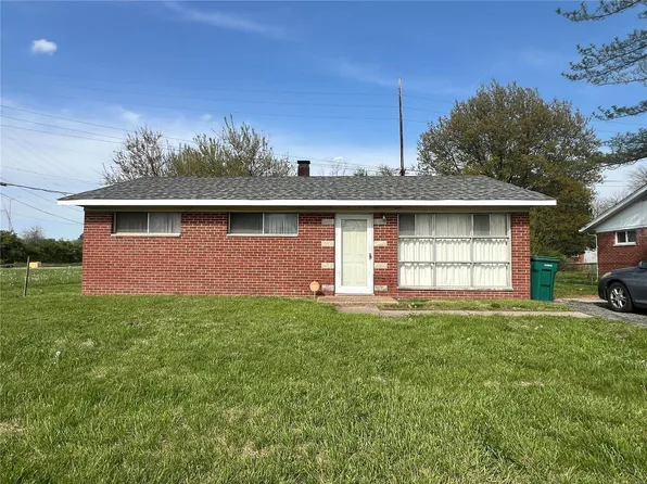 2003 Sycamore St, Cahokia, IL 62206