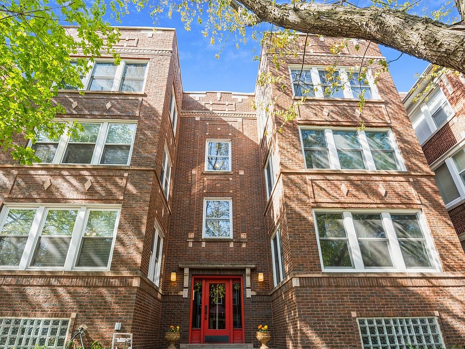 1st image of 1524 W Rosemont Ave #2W