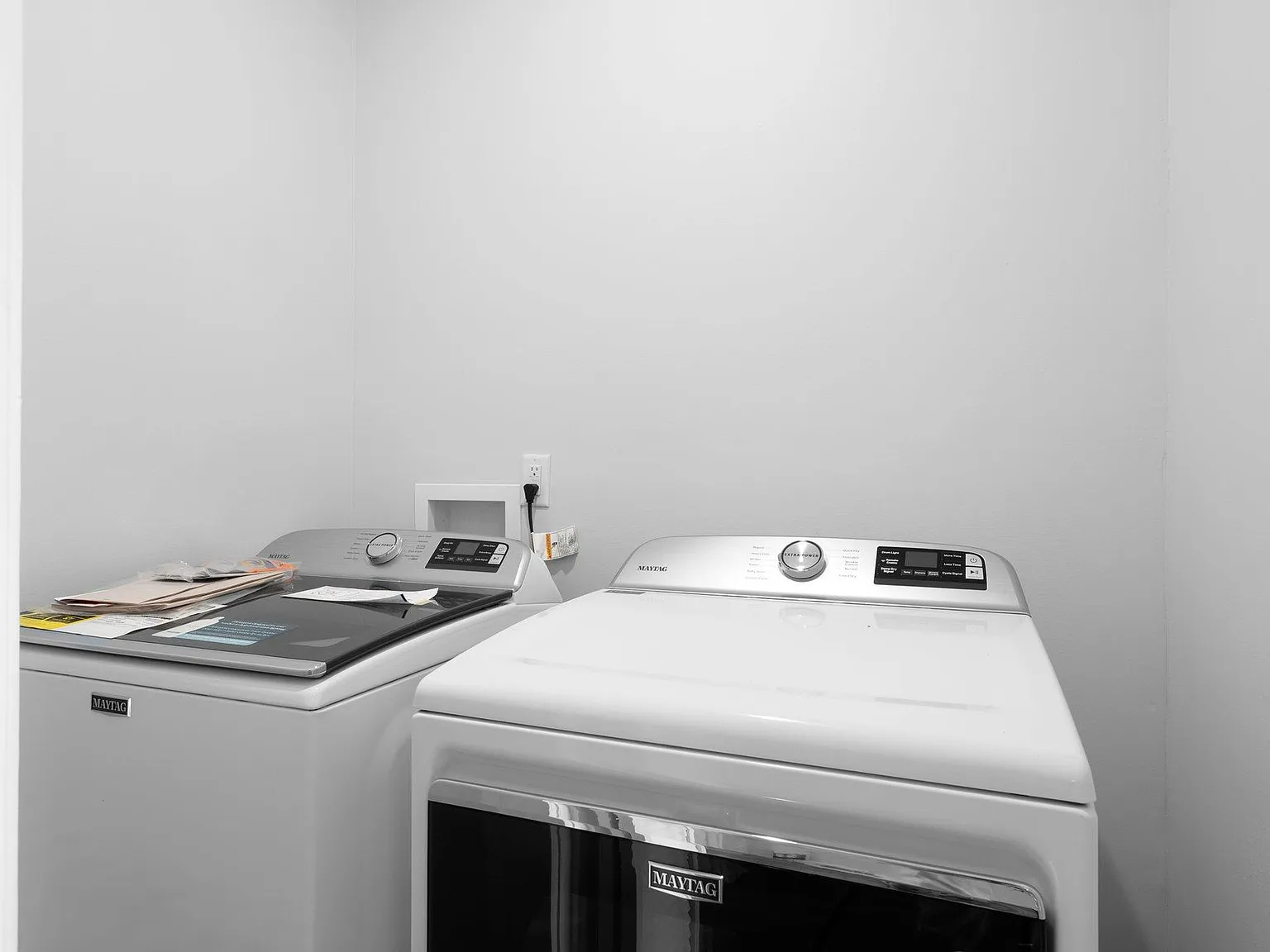 2 bed, 1.5 bath, 1554 sqft, $1,600 — Photo 2