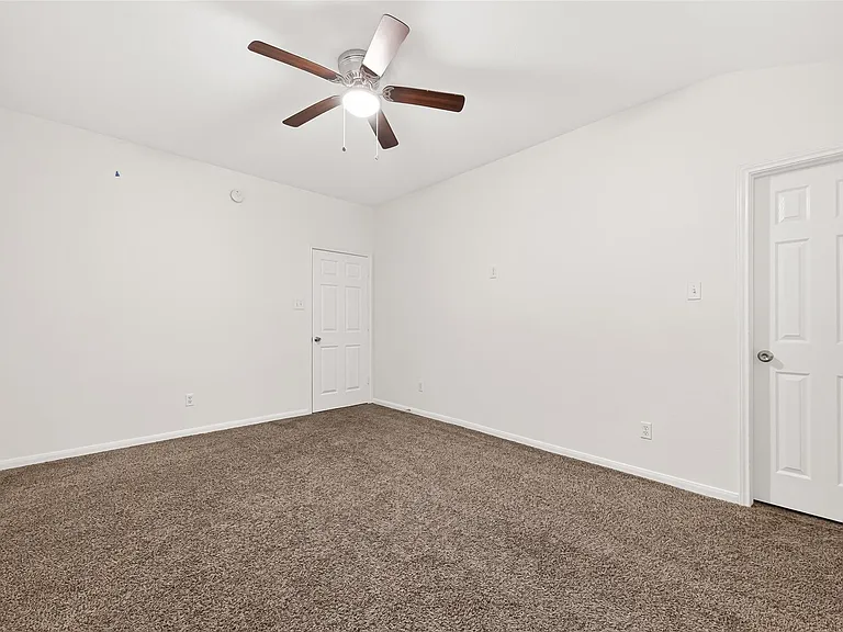 22303 Naple Hollow Ln — Photo 36