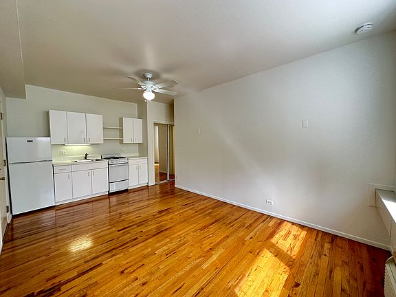 2nd image of 5957-61 N Kenmore Ave #311