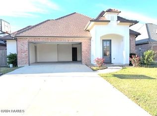 104 Ballantre Rd, Lafayette, LA 70503