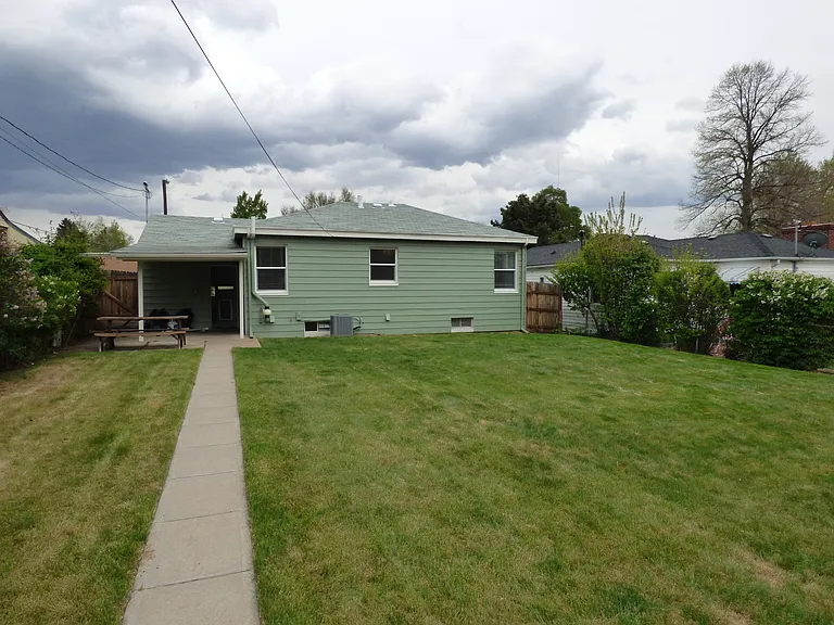 1655 S Columbine St — Photo 24