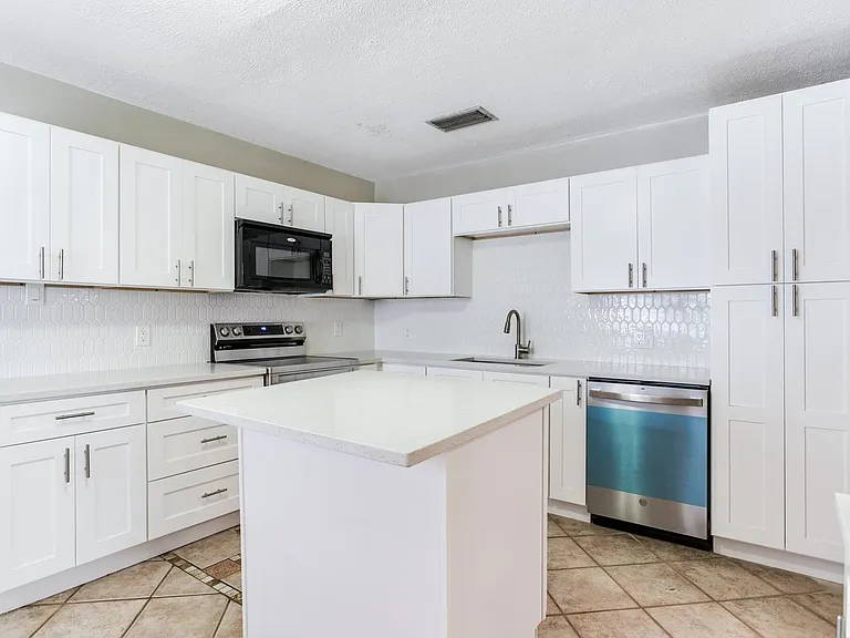 2514 W Gray St — Photo 14