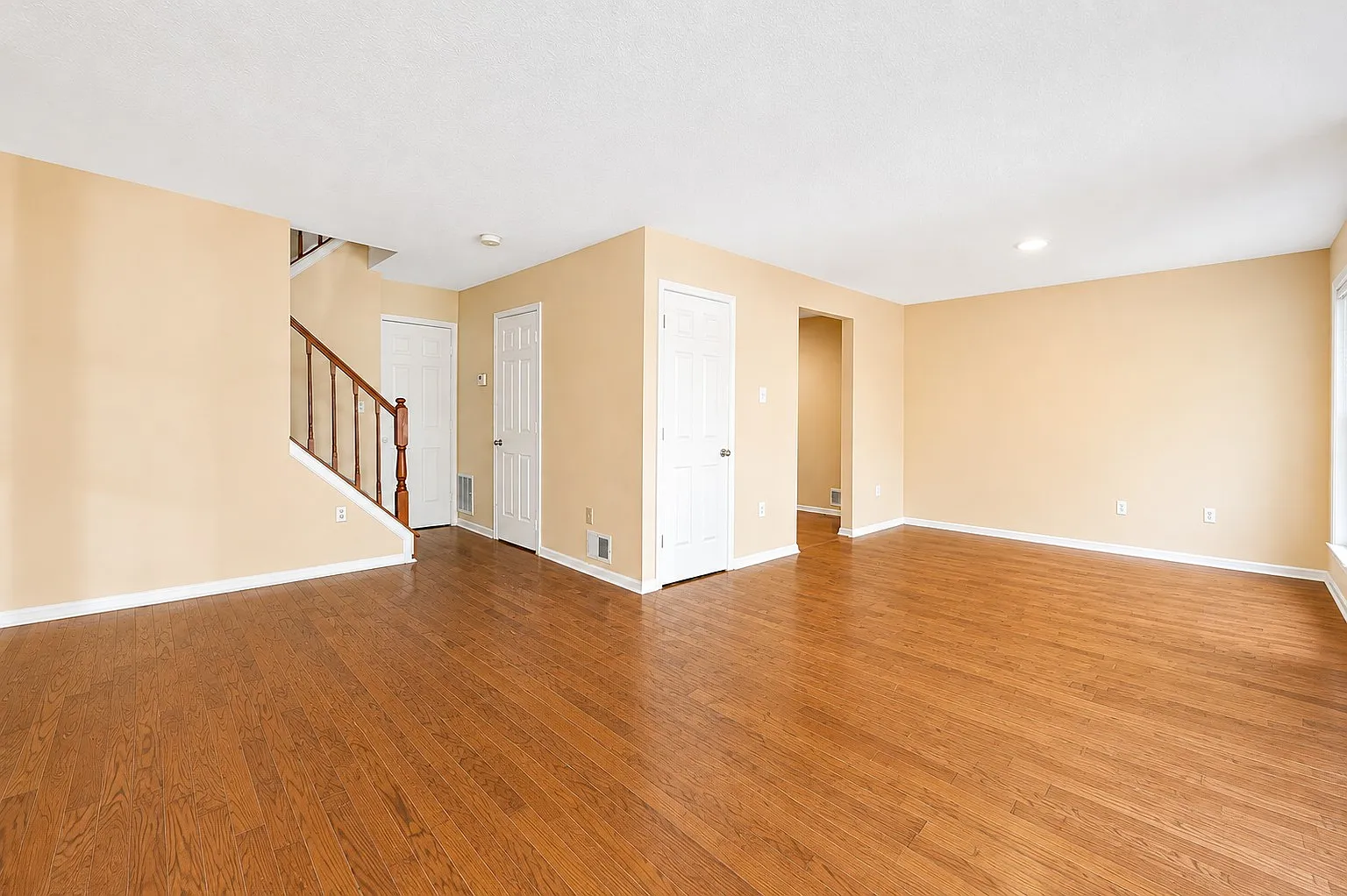 2 bed, 2.5 bath, $2,750 — Photo 2