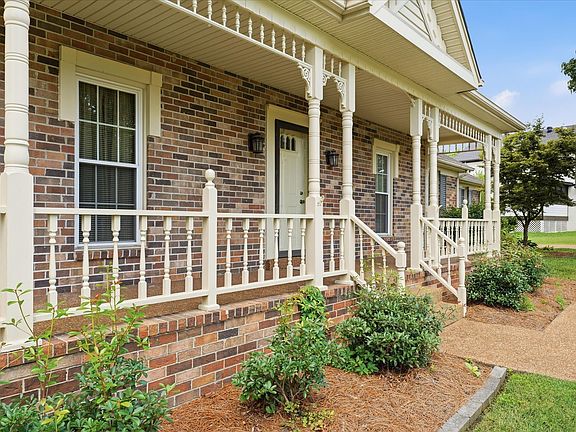 3rd image of 3204 Brookmont Cir