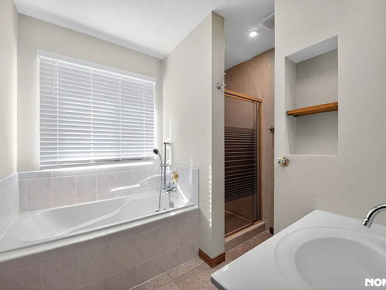 13432 W Alaska Pl — Photo 12