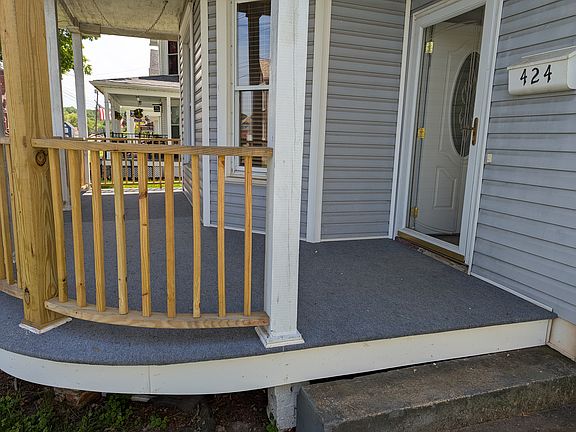 Front porch and entry