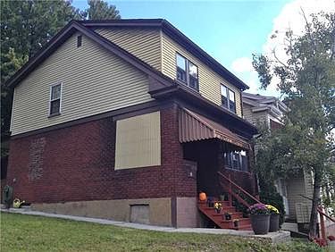 2nd image of 19 Craighead St