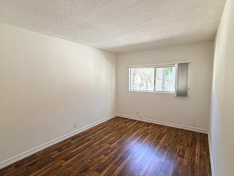 11935 Dorothy St #203 — Photo 27