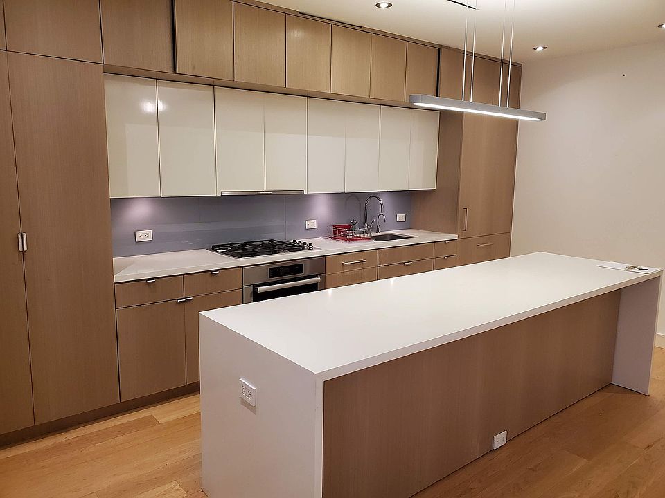 1st image of 311 W 72nd St #B