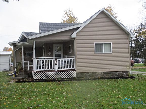 2nd image of 204 S 6th St