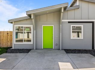 1048 NE Emerald Dr, Hermiston, OR 97838