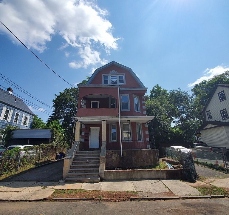 1st image of 46-48 Schley St #1