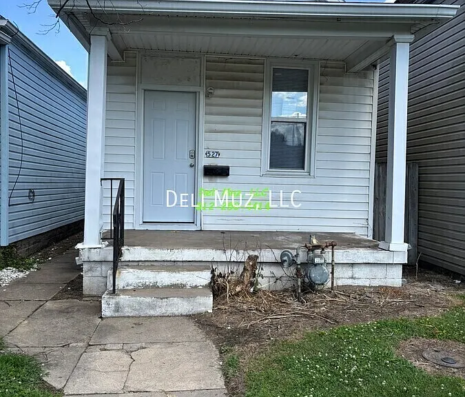 527 N Lemcke Ave — Photo 1