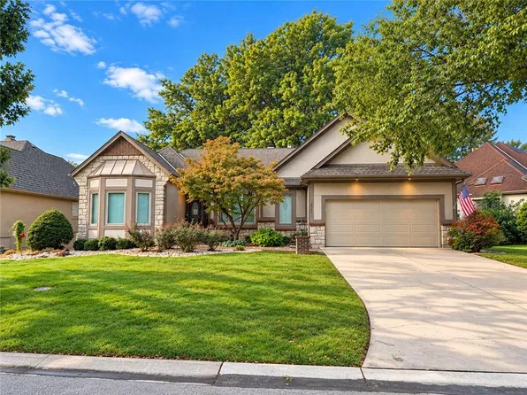 6927 W 130th St, Overland Park, KS 66209