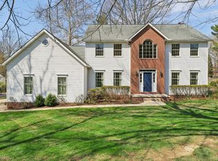 286 Sand Run Rd, Akron, OH