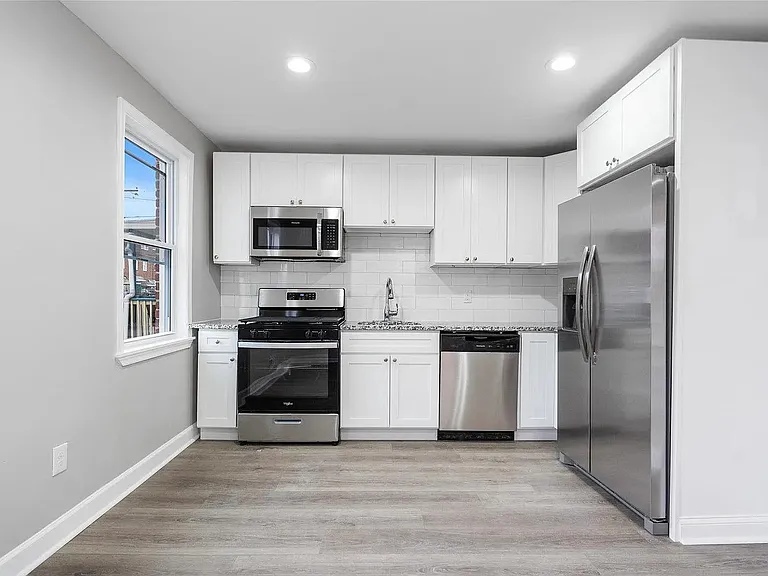 7137 Eastbrook Ave — Photo 2