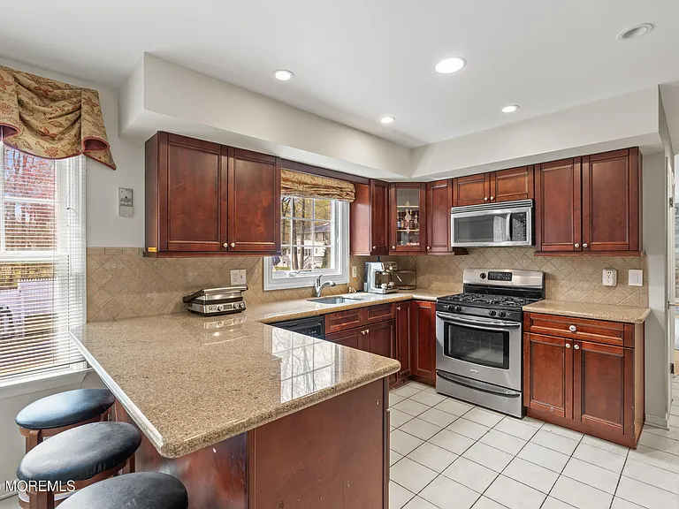 704 Deal Rd — Photo 16