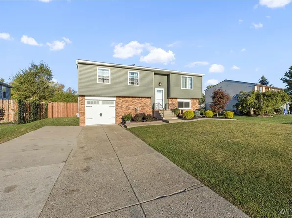 4009 Towers Pl, Hamburg, NY 14075