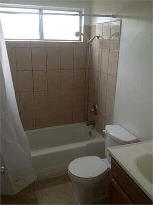1st image of 729 N Park Ave #17842858