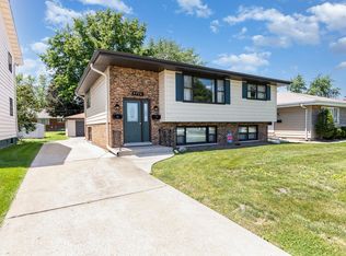 9336 Erie St, Highland, IN 46322