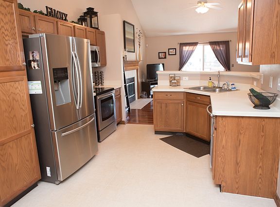 2nd image of 363 Amber Wood Way