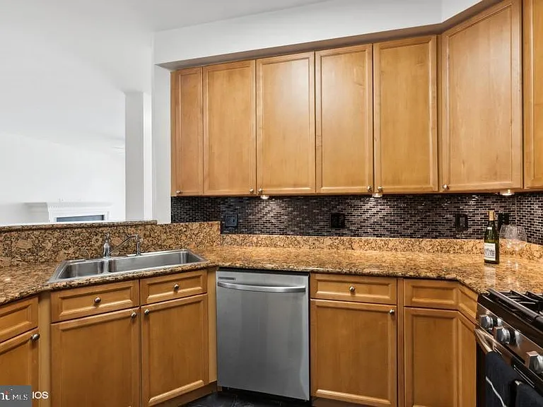 500 Belmont Bay Dr #205 — Photo 7