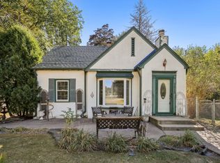 3012 Old Highway 8, Roseville, MN 55113