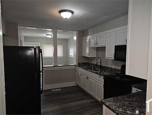 3rd image of 1808 Holman Ave