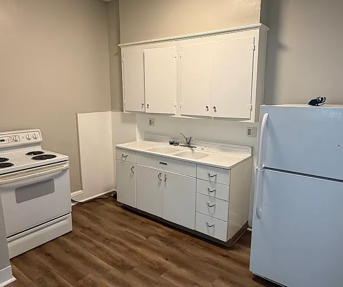 527 W Orange St #3 — Photo 4