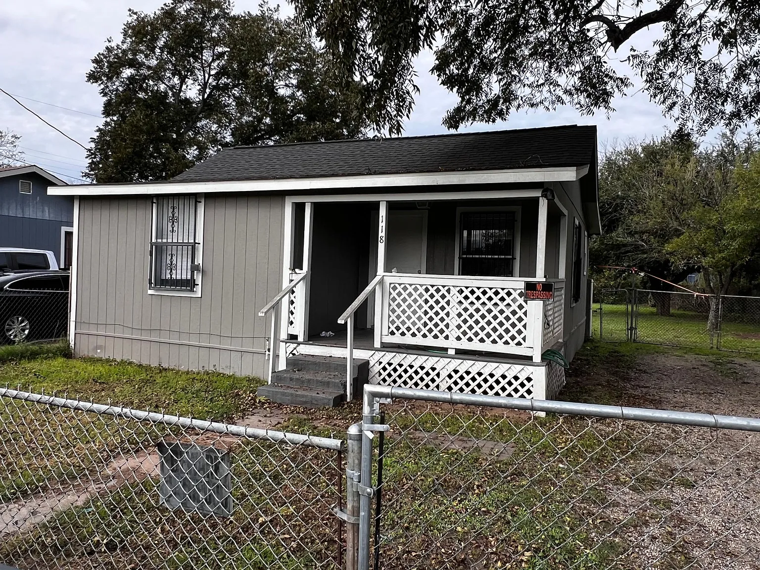2 bed, 904 sqft, $950 — Photo 2