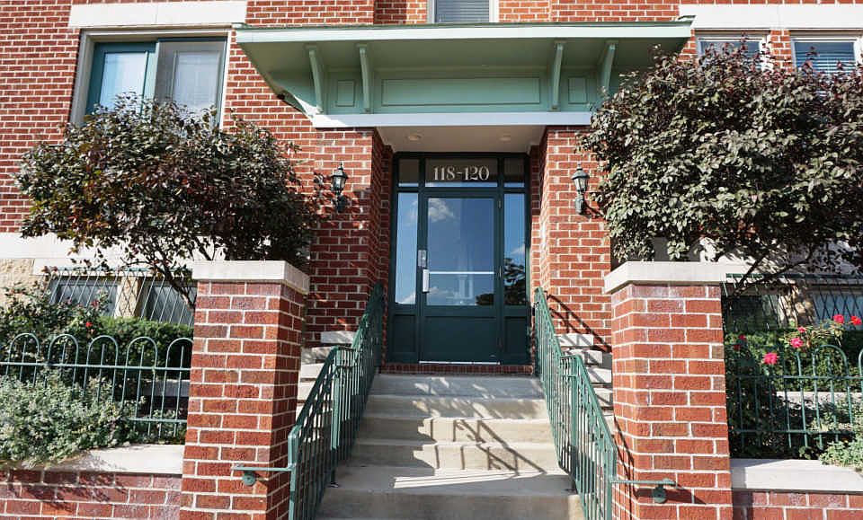 1st image of 120 E Mound St APT 3