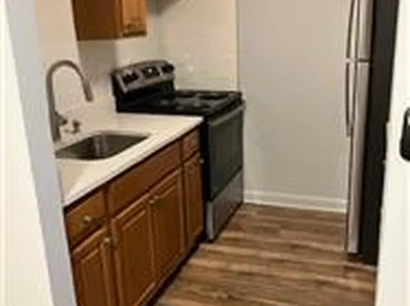 346 Lincoln St APT 6, Waltham, MA 02451