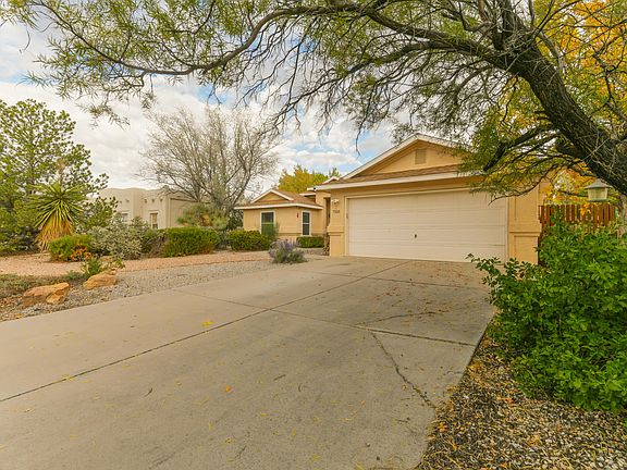 3rd image of 7105 Luz Del Sol Pl NW