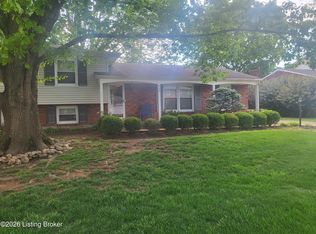 808 Foxwood Ave, Louisville, KY 40223