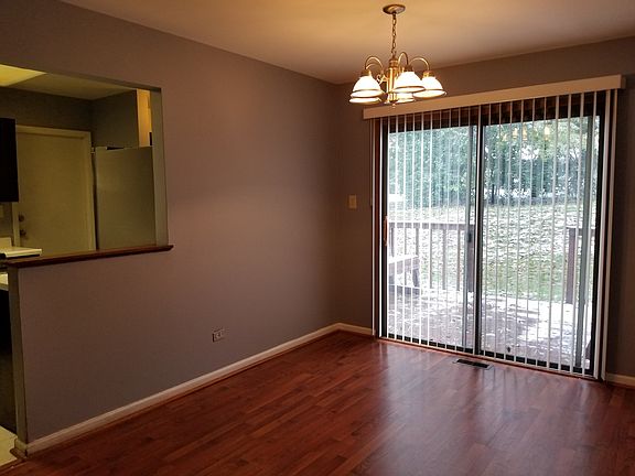 5th image of 231 Tamarack Dr