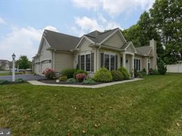 202 Carmella Dr, Mechanicsburg, PA 17050