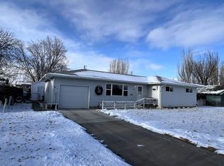 1612 Coburn Ave, Worland, WY 82401
