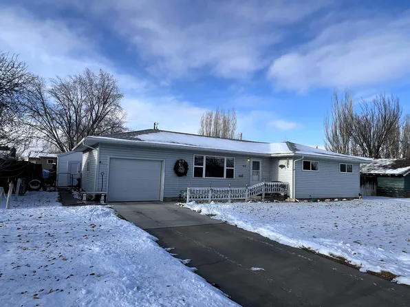 1612 Coburn Ave, Worland, WY 82401