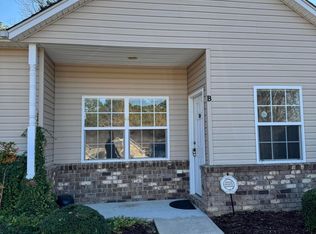 101 E Rhode Island Ave APT B, Southern Pines, NC 28387